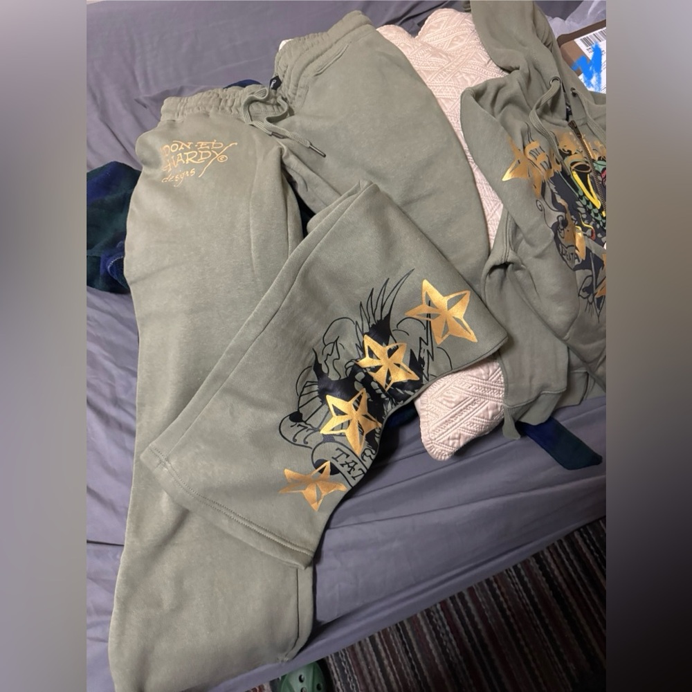 Ed Hardy Sweatsuit